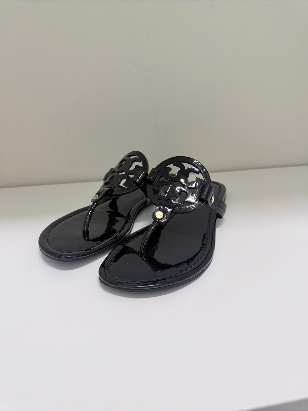 TORY BURCH MILLER PATENT SANDAL BLACK Preppy back to school trending Size 8 - Picture 2 of 11